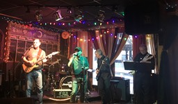 Barn Busters @ Moondogs, Auburn